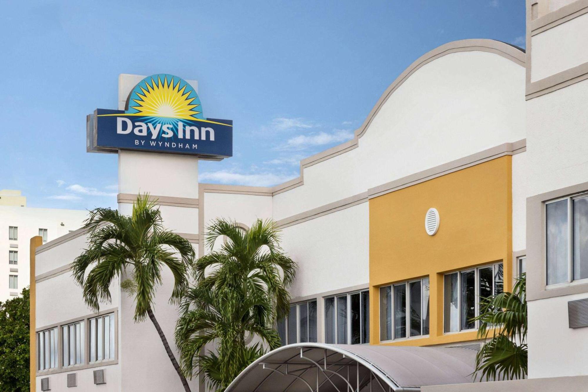 Days Inn By Wyndham Miami Airport North Miami Springs Exterior foto