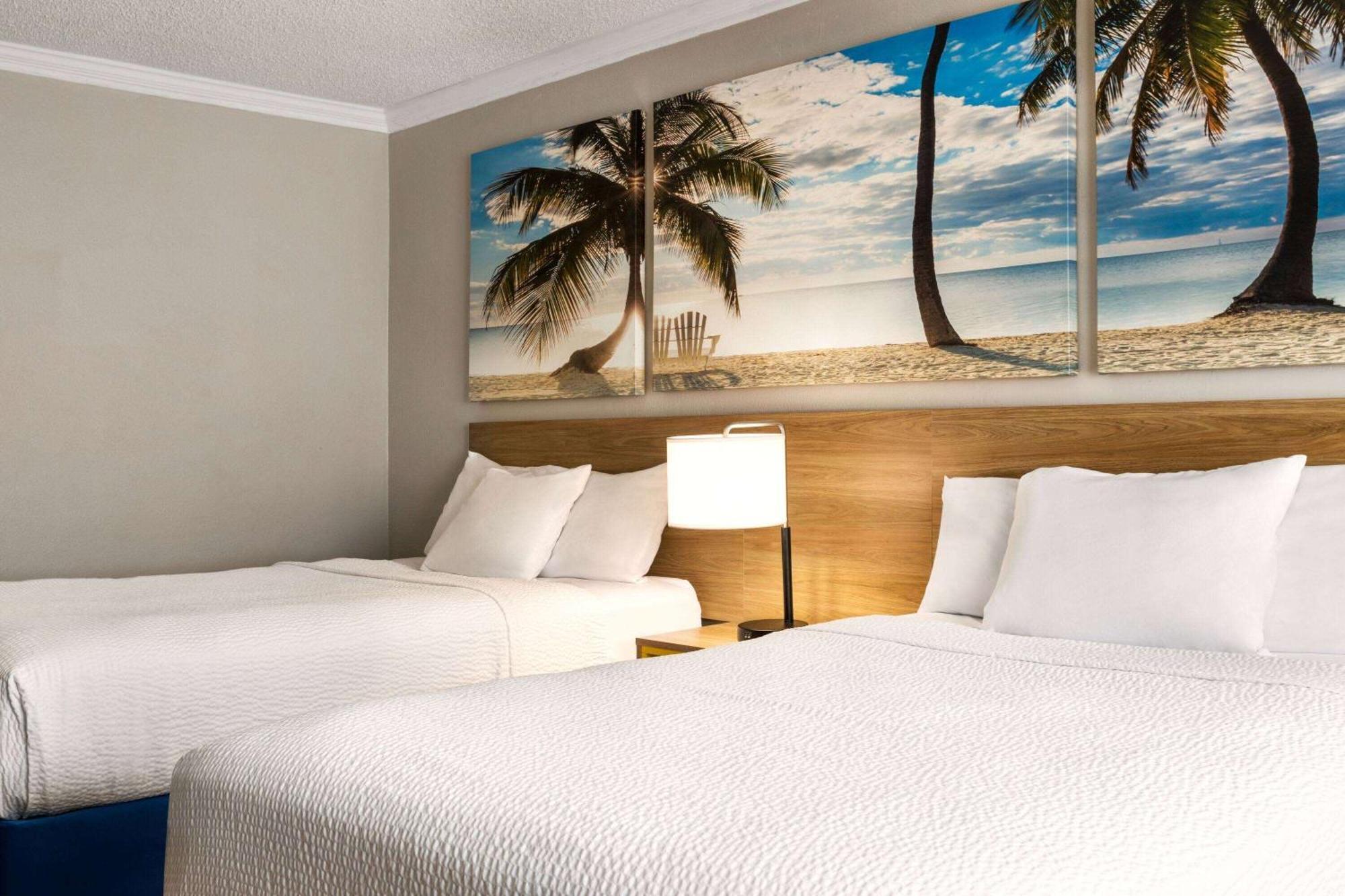 Days Inn By Wyndham Miami Airport North Miami Springs Exterior foto